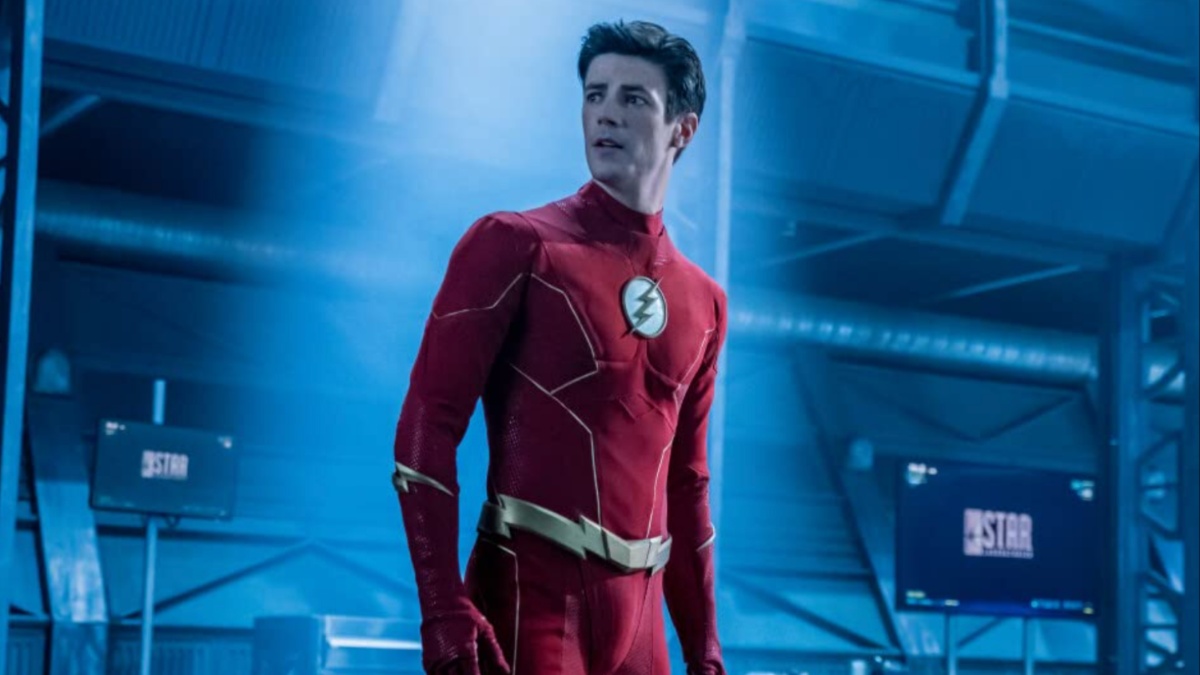 The Flash Season 9 set with Grant Gustin