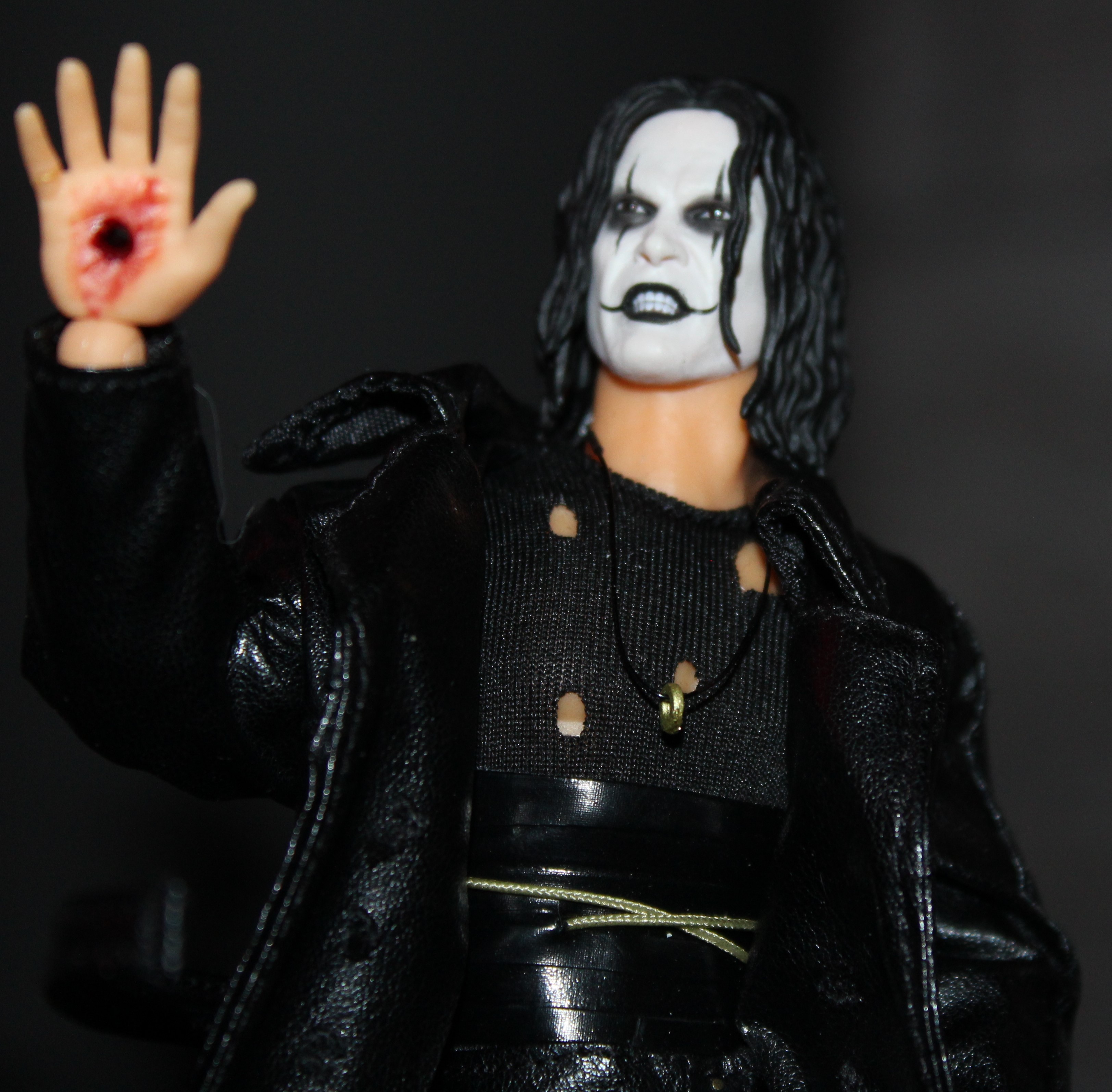 Toy Review: Mezco One: 12 Collective The Crow (& Bonus Figures)