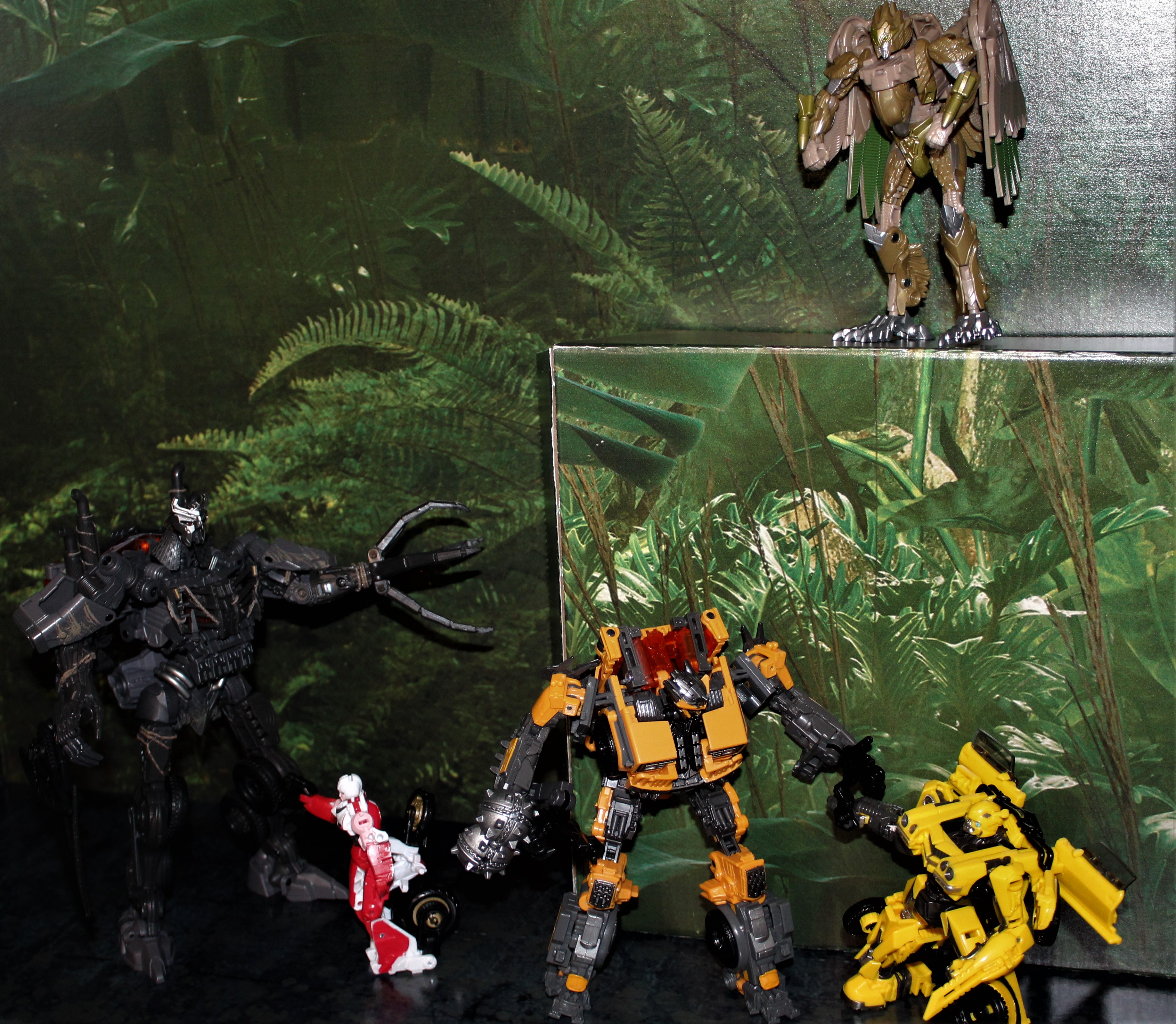 Transformers studio best sale series figures