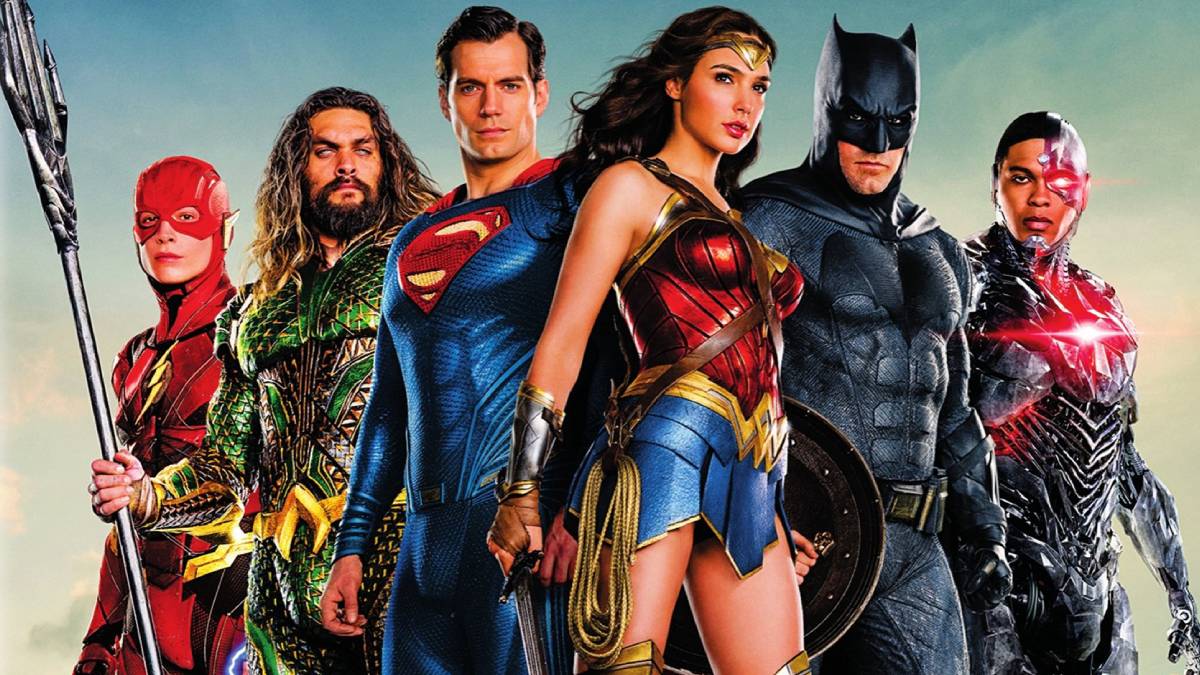 Watch: Zack Snyder releases clip of 'Justice League' showing