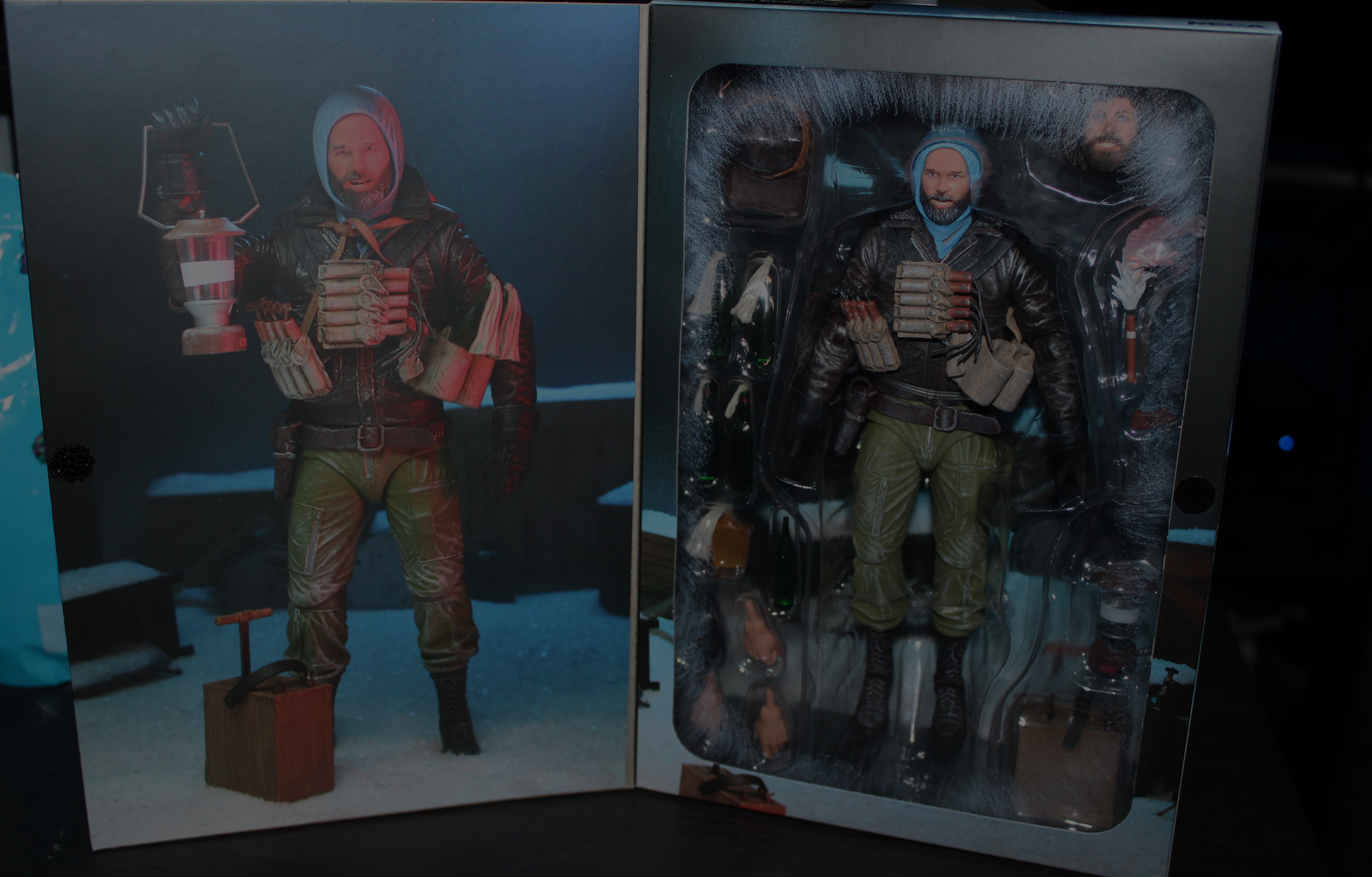 The Thing Macready (last Stand) Figure By Neca Toy Review