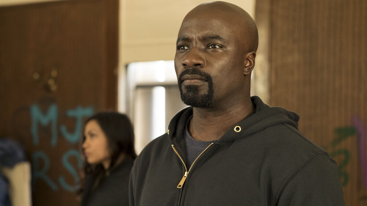 Luke Cage Netflix Creator Defends Series Having Black Villains Comic