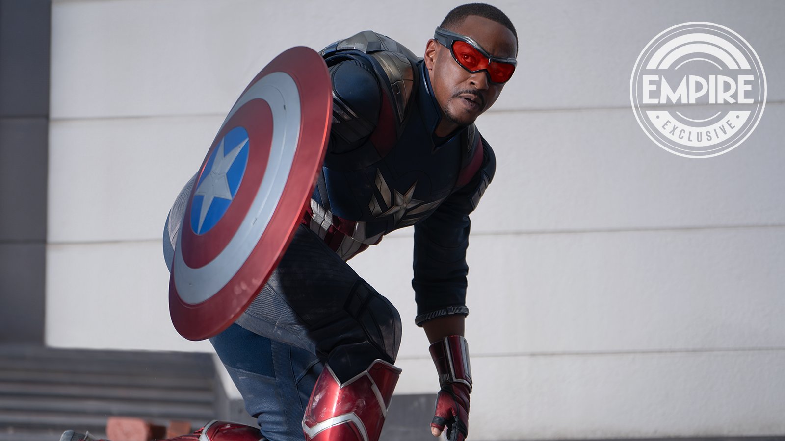 Captain America 4: Marvel Studios Debuts New Look at Sam Wilson's Suit