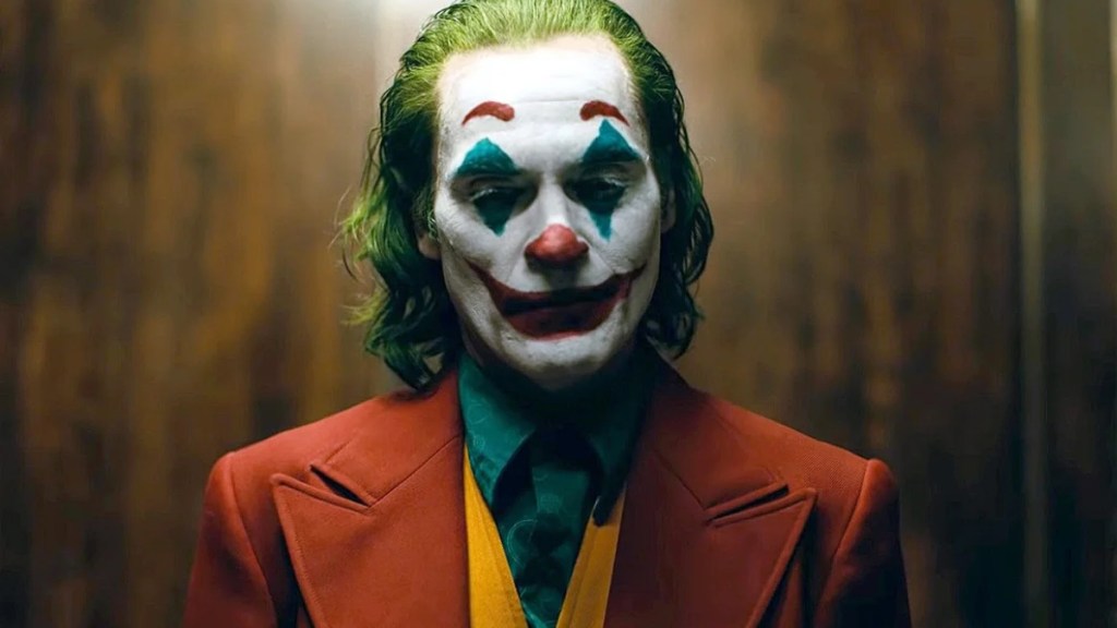 Todd Phillips Discusses How Joaquin Phoenix’s Joker Would Act if He Met Batman