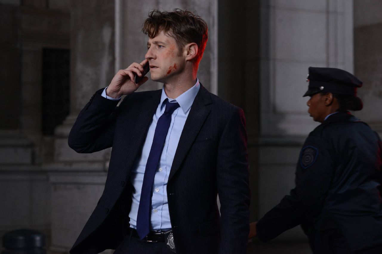 Gotham Images from Two Upcoming Episodes of the Series